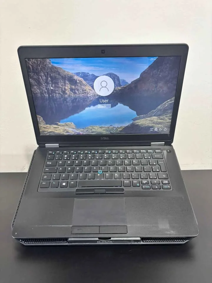 Usado -  Notebook Dell Latitude E5470 | i5 6ª Geração | 8GB | SSD 128GB | Tela 14 - view 3