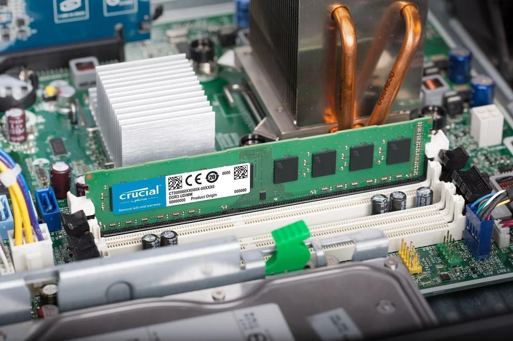 Memória Crucial, 4GB, 1333mhz, DDR3, 1.5v Memória Crucial, 4GB, 1333mhz, DDR3, 1.5v