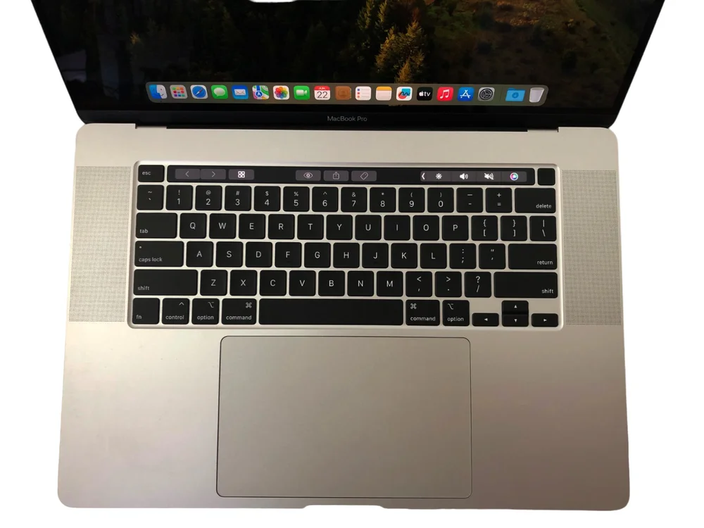 "USADO: Macbook Pro, Mvvl2ll/a, Tela 16"",  Core i7 2.6ghz, 16gb, SSD 512gb, 4gb Dedicada, Touchbar - Prateado - OTH PRODUTOS" - view 5