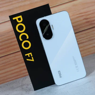POCO F7 512GB White ほぼ新品 Xiaomi Poco F7 5g 512 Gb Branco 12 Gb Ram Lançamento 2025 Azul